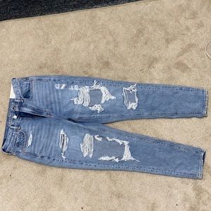 NWT American Eagle Highest Rise Mom Jeans